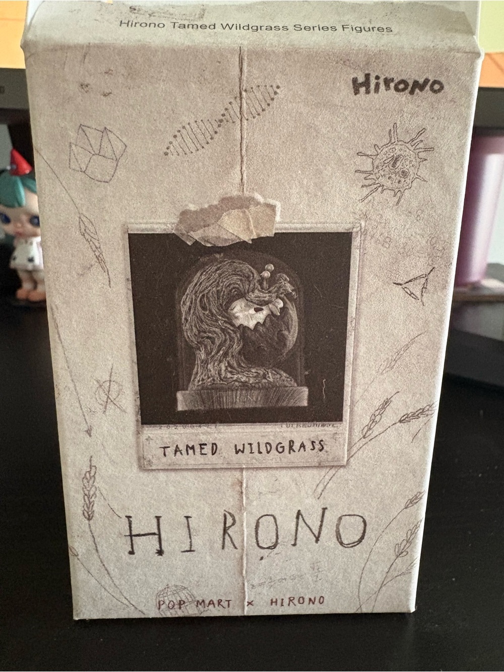 Hirono Tamed Wildgrass Collectible Box - Neutral Beige